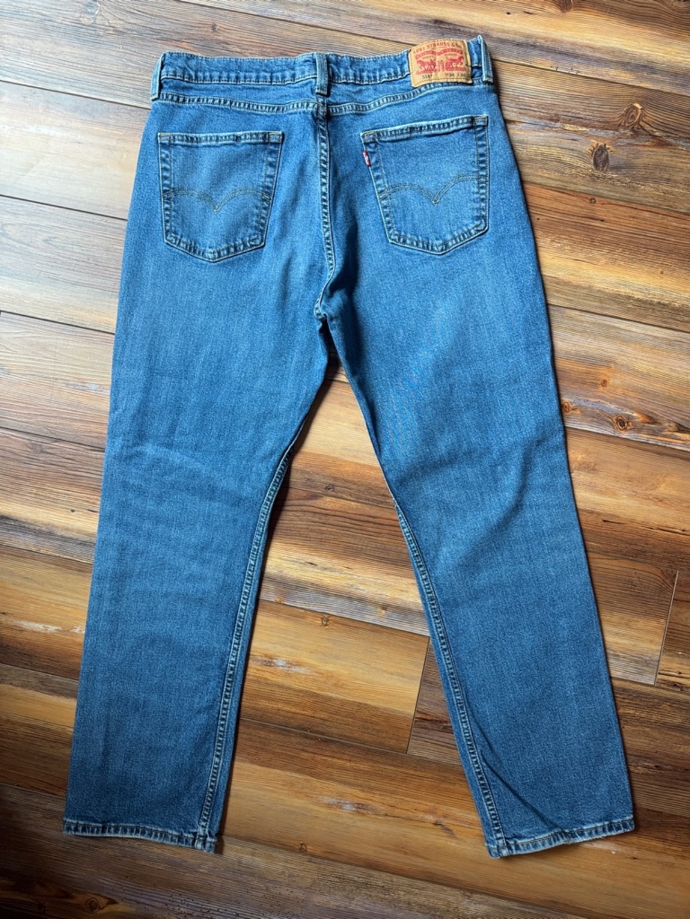 Levi’s 514 Straight Fit Jeans 34x30 Medium Wash Classic - Picture 2 of 5